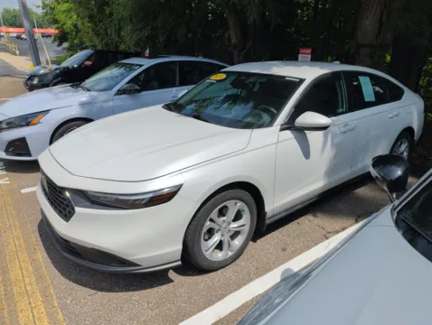 More photos of 2023 Honda Accord LX at Clement Supercenter Ohio, OH