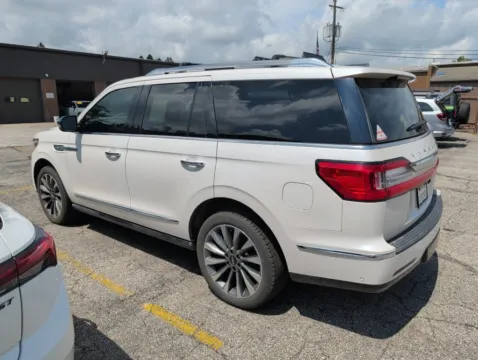 Photos of 2018 Lincoln Navigator Select for sale in Mansfield, OH at Clement Supercenter Ohio