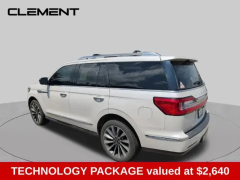 More photos of 2018 Lincoln Navigator Select at Clement Supercenter Ohio, OH