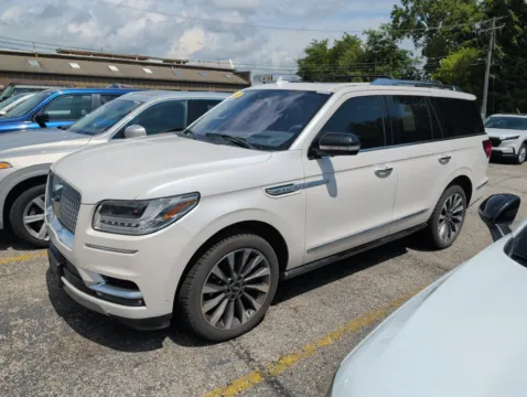 White 2018 Lincoln Navigator Select for sale in Mansfield, OH