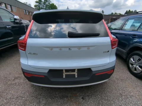 Photos of 2025 Volvo XC40 B5 Core for sale in Mansfield, OH at Clement Supercenter Ohio