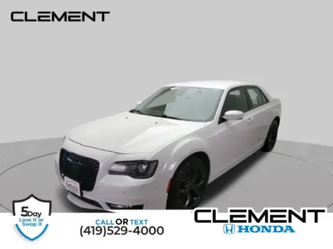White 2022 Chrysler 300 Touring for sale in Mansfield, OH