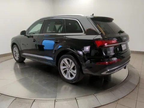 More photos of 2023 Audi Q7 55 Premium Plus at Clement Supercenter Ohio, OH