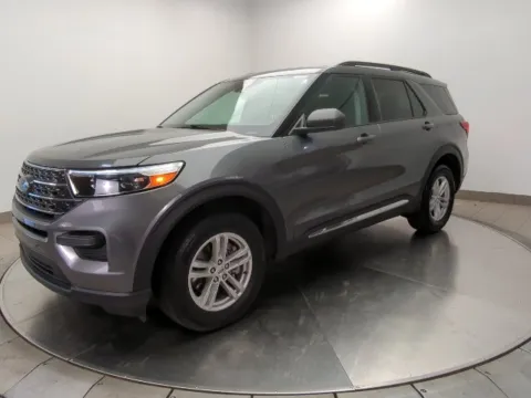 Gray 2023 Ford Explorer XLT for sale in Mansfield, OH