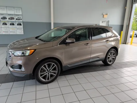 Gray 2019 Ford Edge Titanium for sale in Mansfield, OH