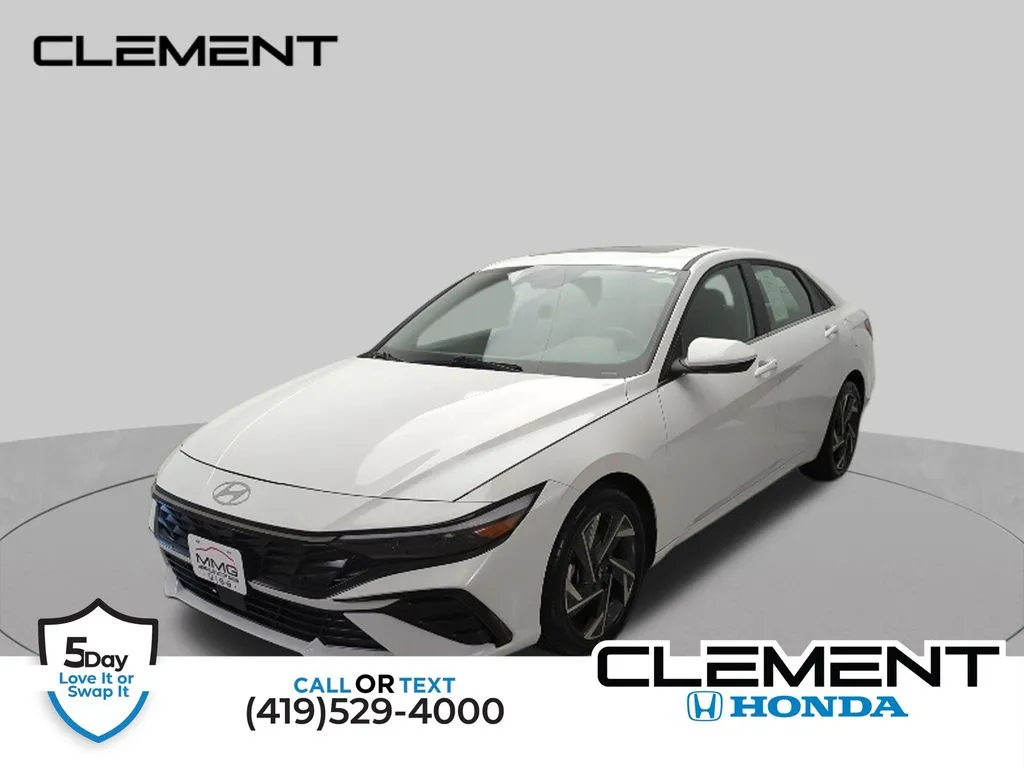 White 2025 Hyundai Elantra SEL Convenience for sale in Mansfield, OH