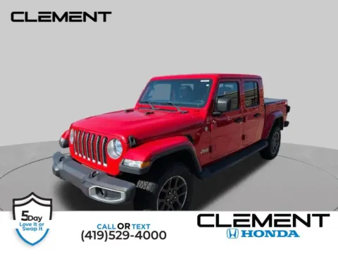 Red 2020 Jeep Gladiator Overland for sale in Mansfield, OH