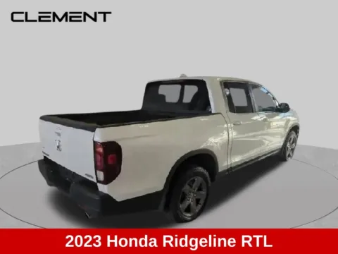 More photos of 2023 Honda Ridgeline RTL at Clement Supercenter Ohio, OH