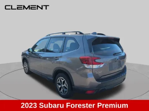 More photos of 2023 Subaru Forester Premium at Clement Supercenter Ohio, OH