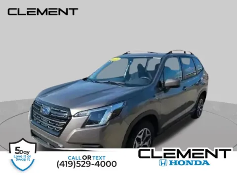 Brown 2023 Subaru Forester Premium for sale in Mansfield, OH