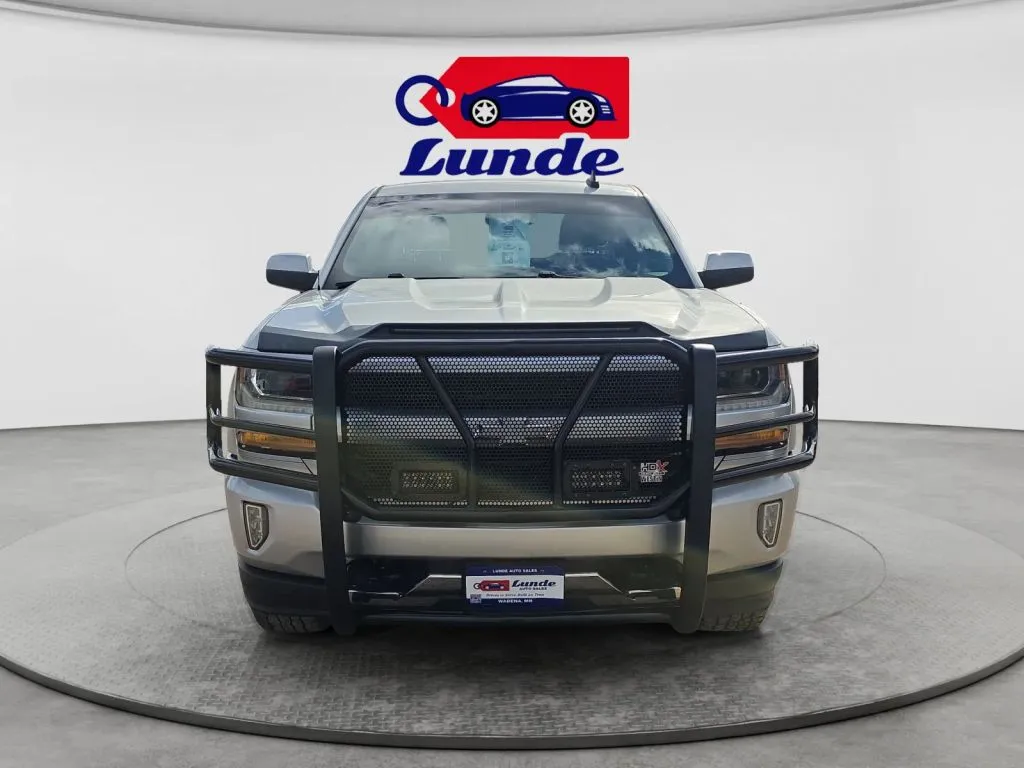 Chevrolet Silverado photo 8