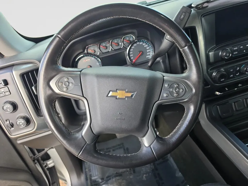 Chevrolet Silverado photo 11
