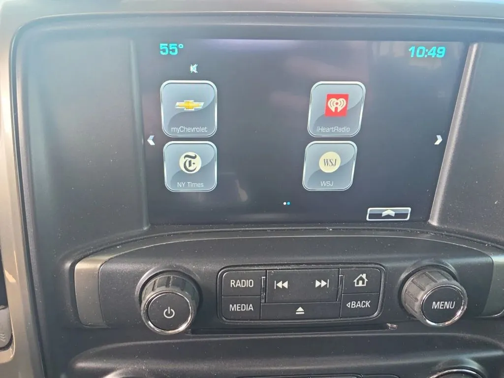 Chevrolet Silverado photo 23