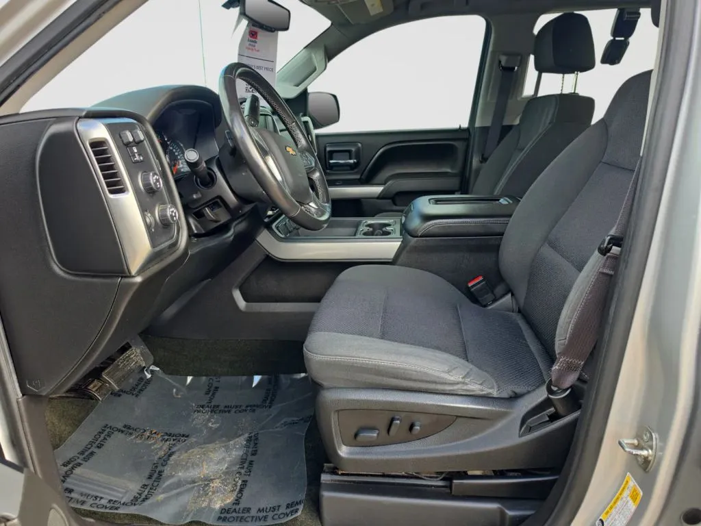 Chevrolet Silverado photo 10