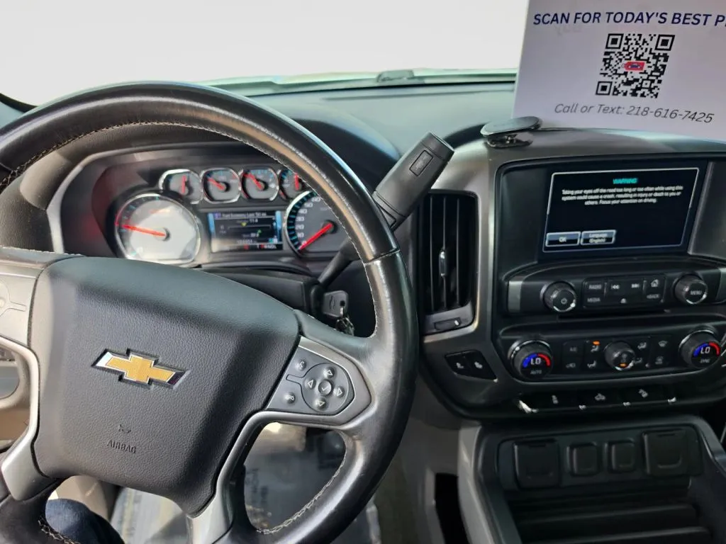 Chevrolet Silverado photo 14