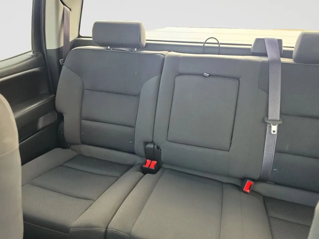 Chevrolet Silverado photo 13