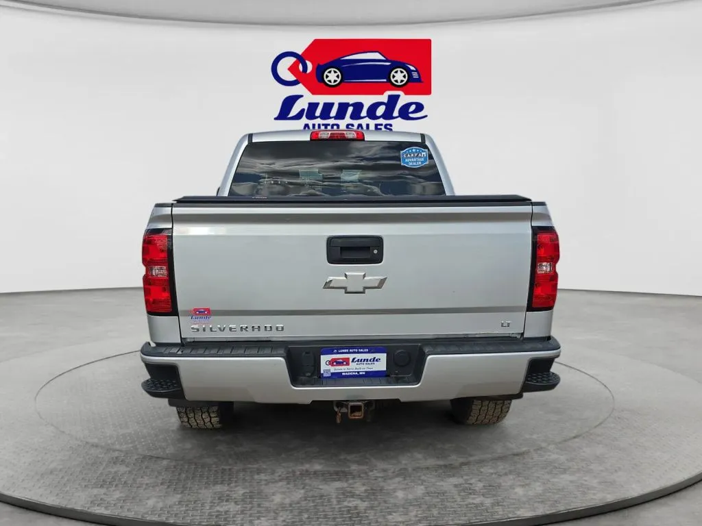 Chevrolet Silverado photo 4