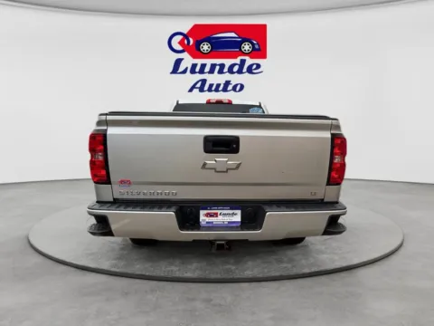 More photos of 2017 Chevrolet Silverado 1500 Crew Cab Z71 LT Pickup 4D 5 3/4 ft at Lunde Auto Sales - Princeton, MN