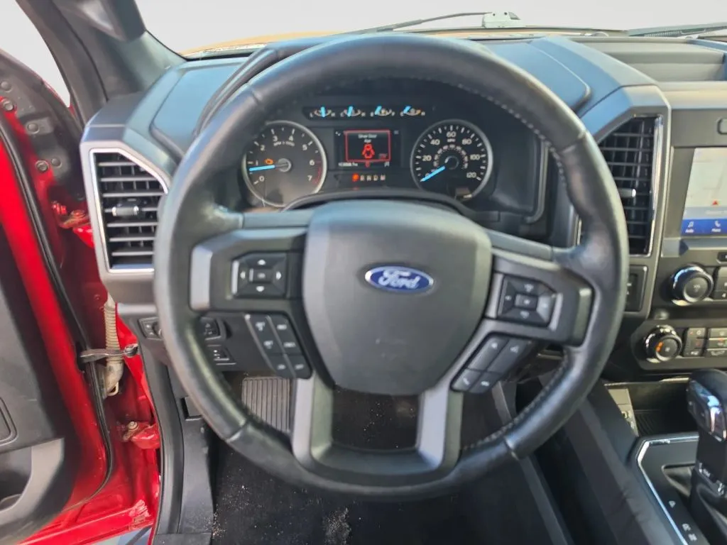 Ford F-150 photo 11
