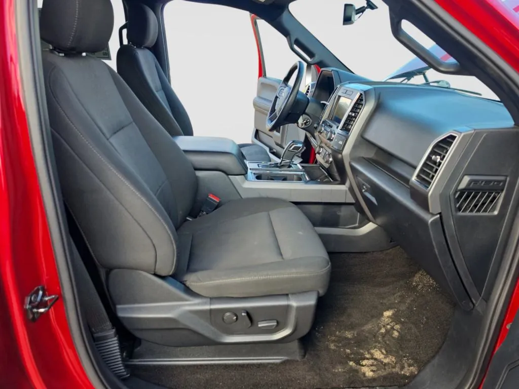 Ford F-150 photo 15