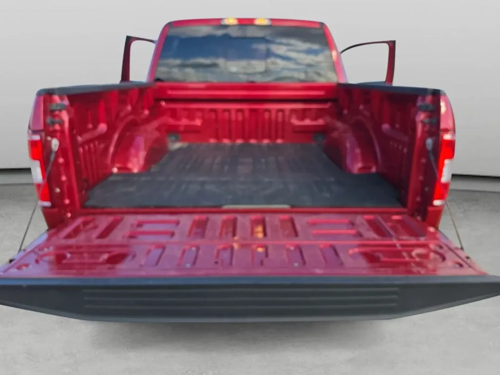 Ford F-150 photo 19