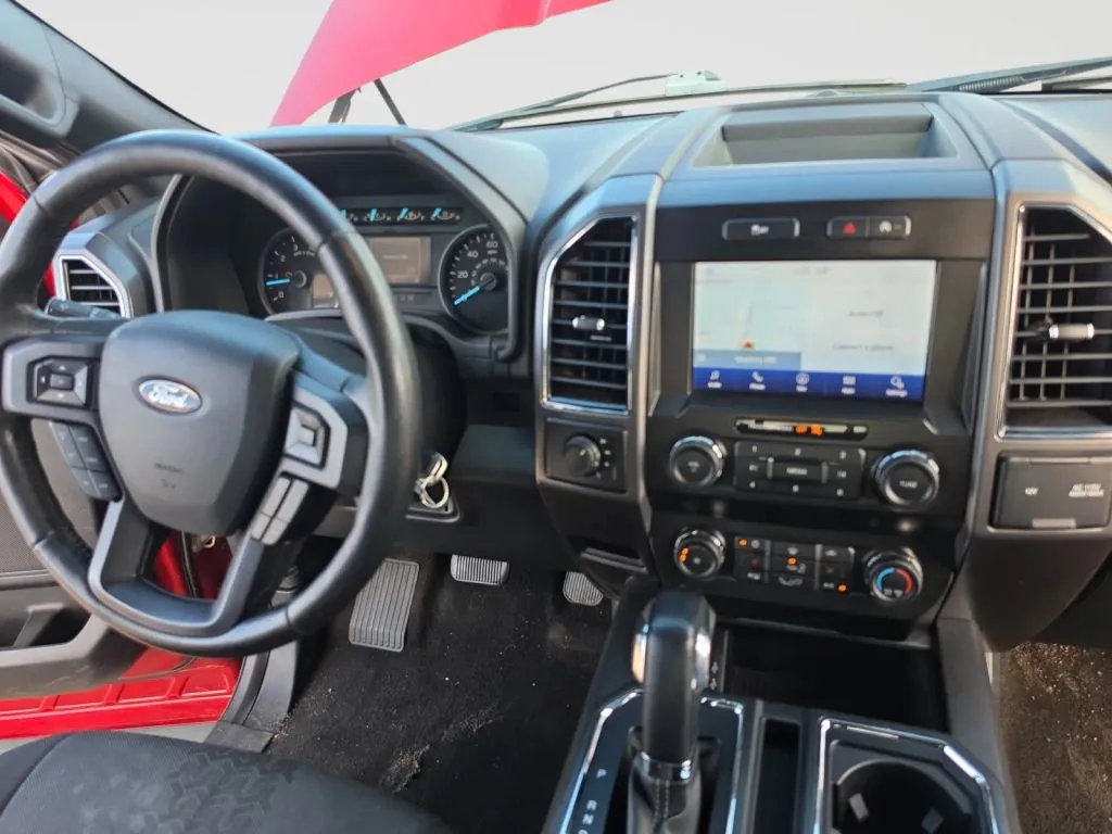 Ford F-150 photo 14