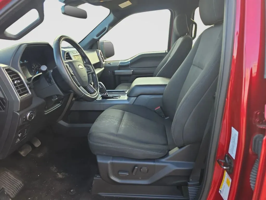 Ford F-150 photo 10