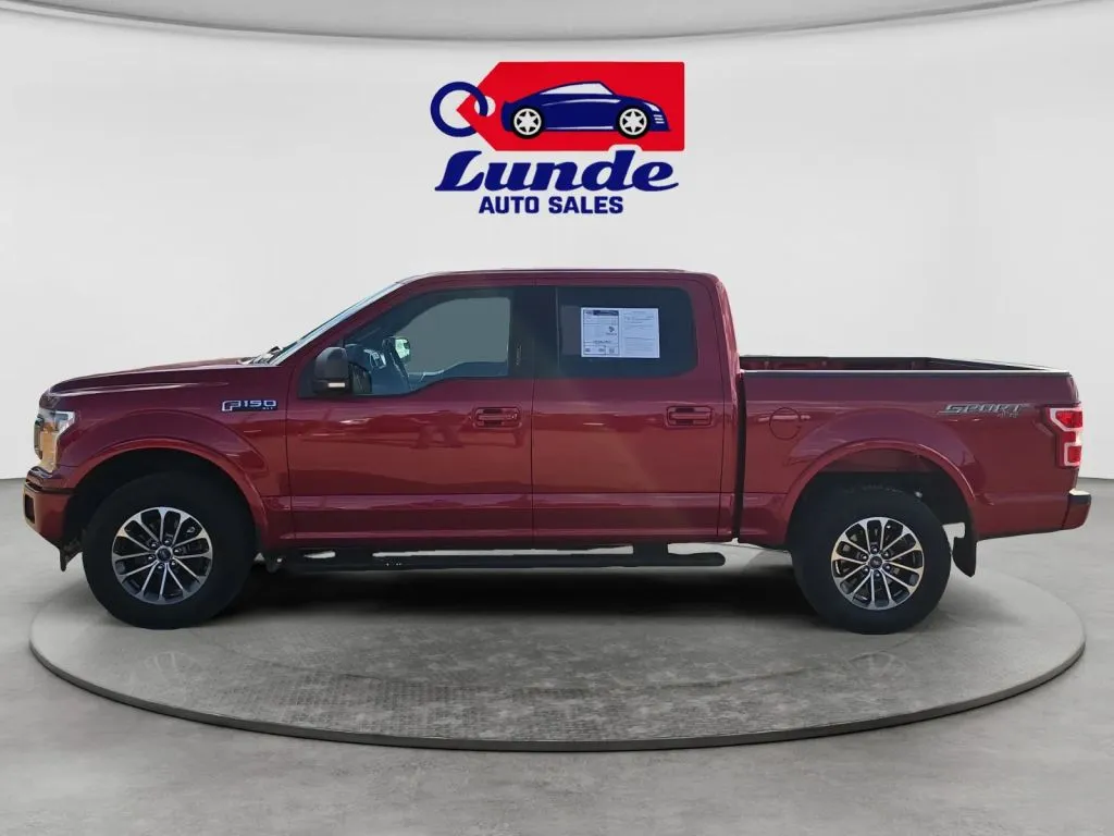 Ford F-150 photo 2