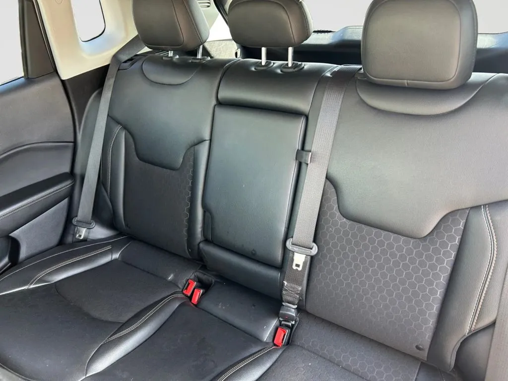 Jeep Compass photo 13