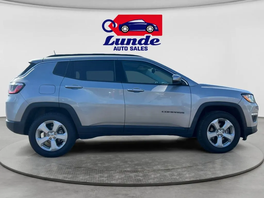 Jeep Compass photo 6