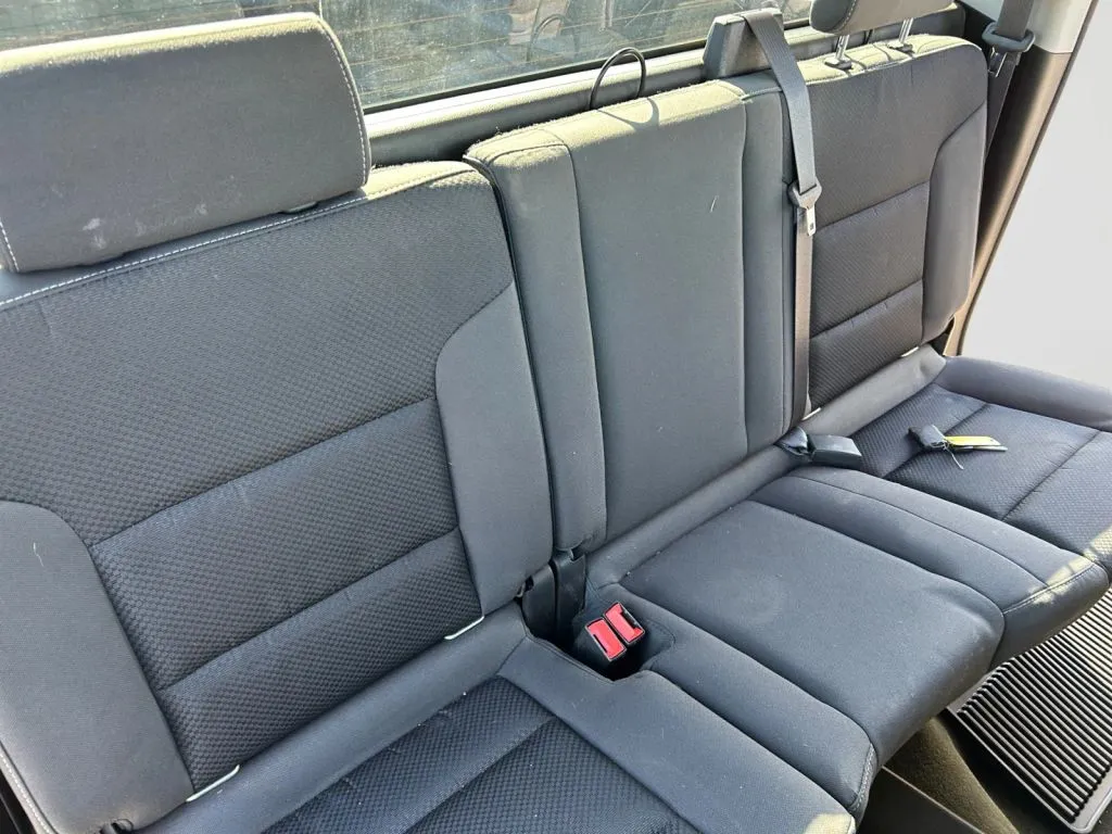 Chevrolet Silverado photo 18