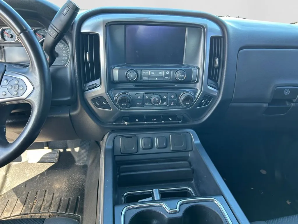 Chevrolet Silverado photo 12