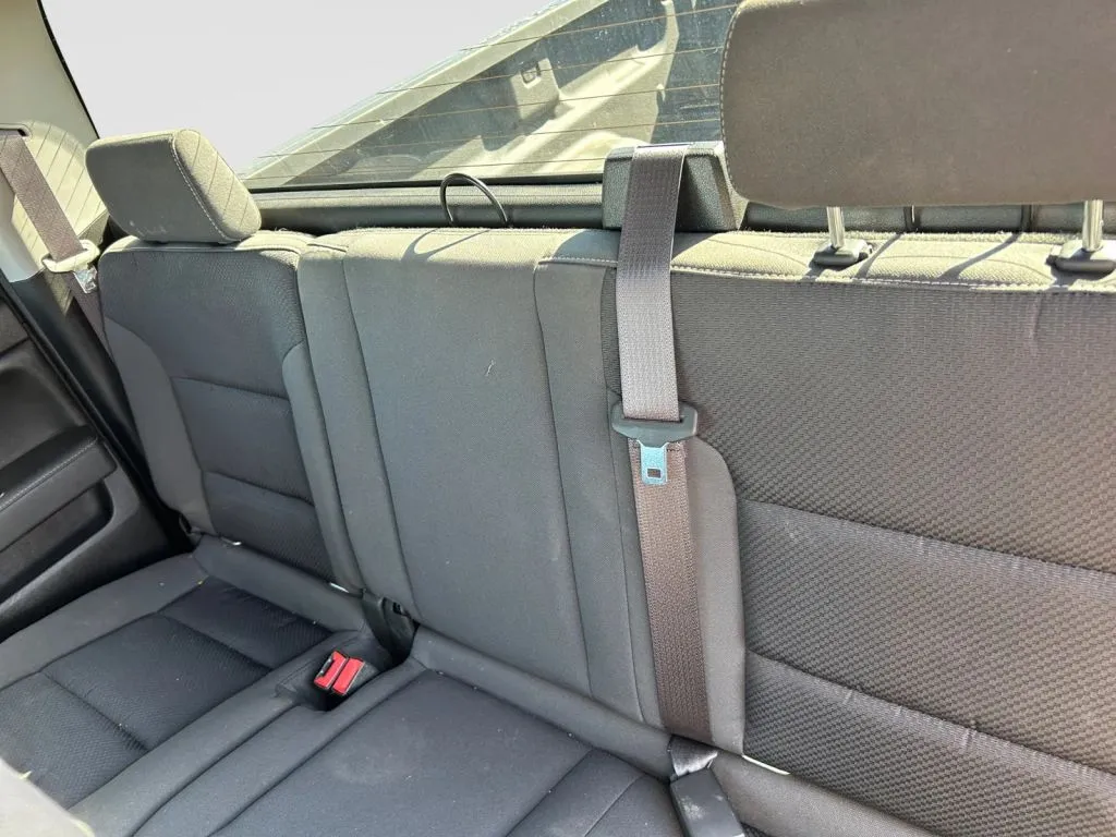 Chevrolet Silverado photo 13