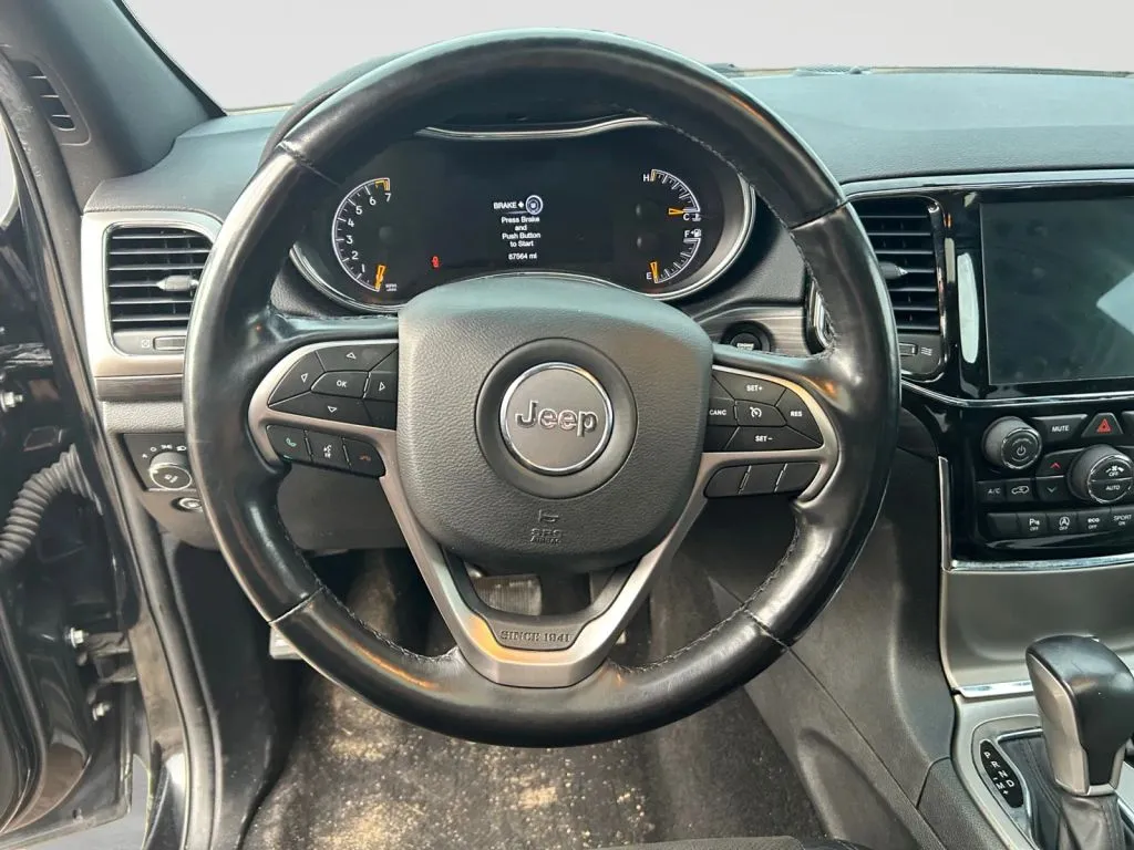 Jeep Grand Cherokee photo 11
