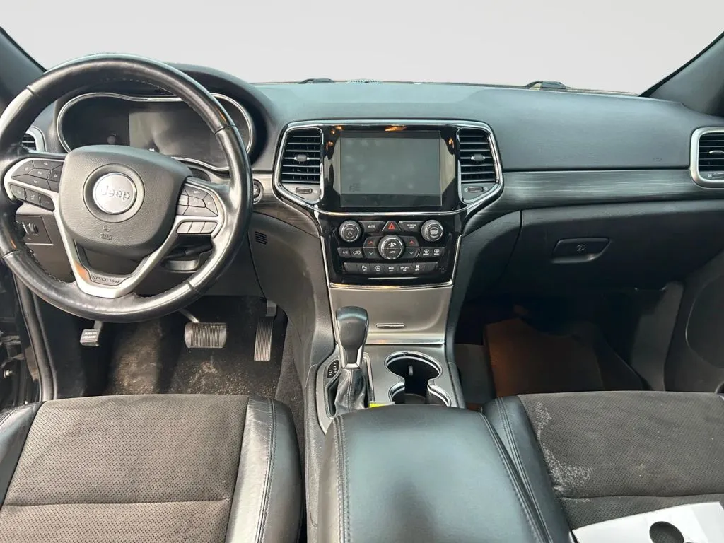 Jeep Grand Cherokee photo 14