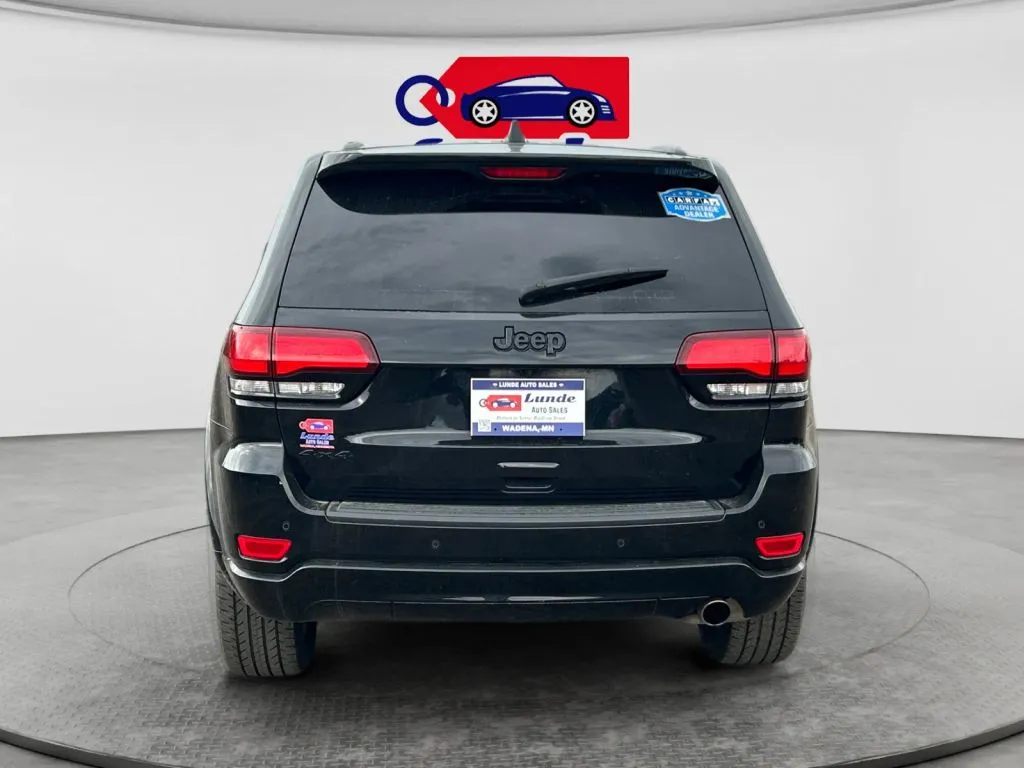 Jeep Grand Cherokee photo 4