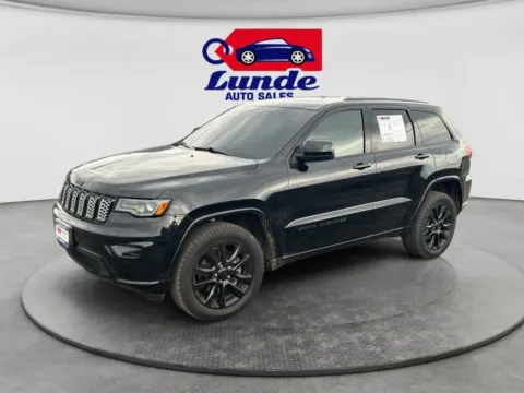 Black 2021 Jeep Grand Cherokee Laredo X Sport Utility 4D for sale in Princeton, MN