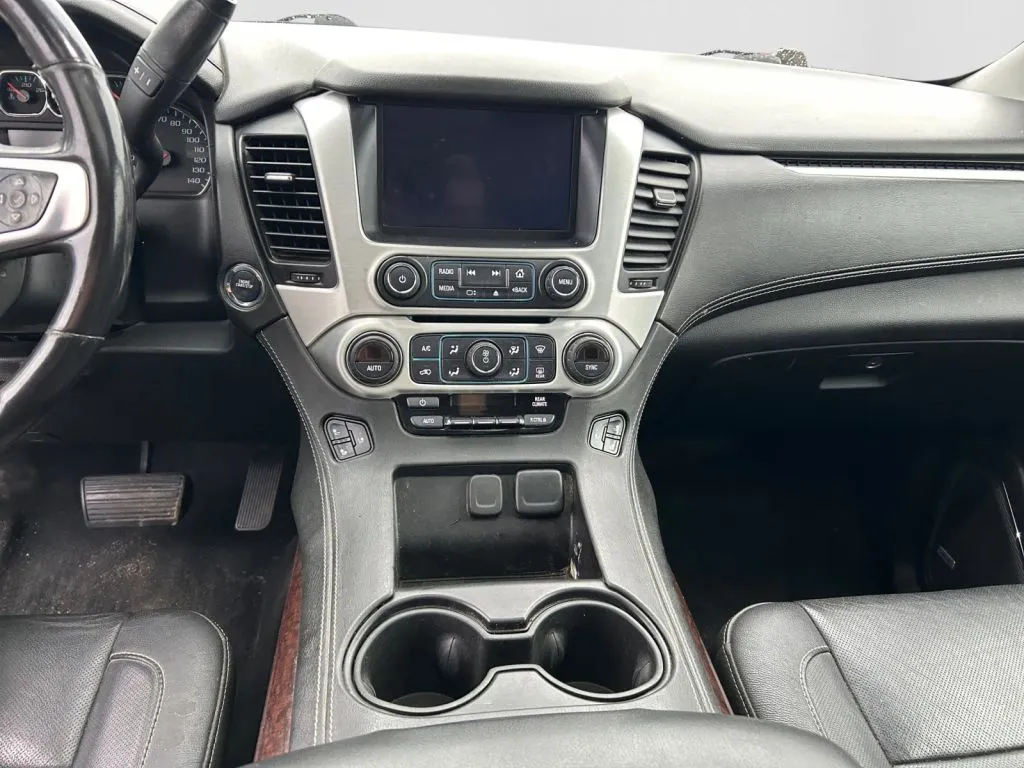 GMC Yukon photo 12