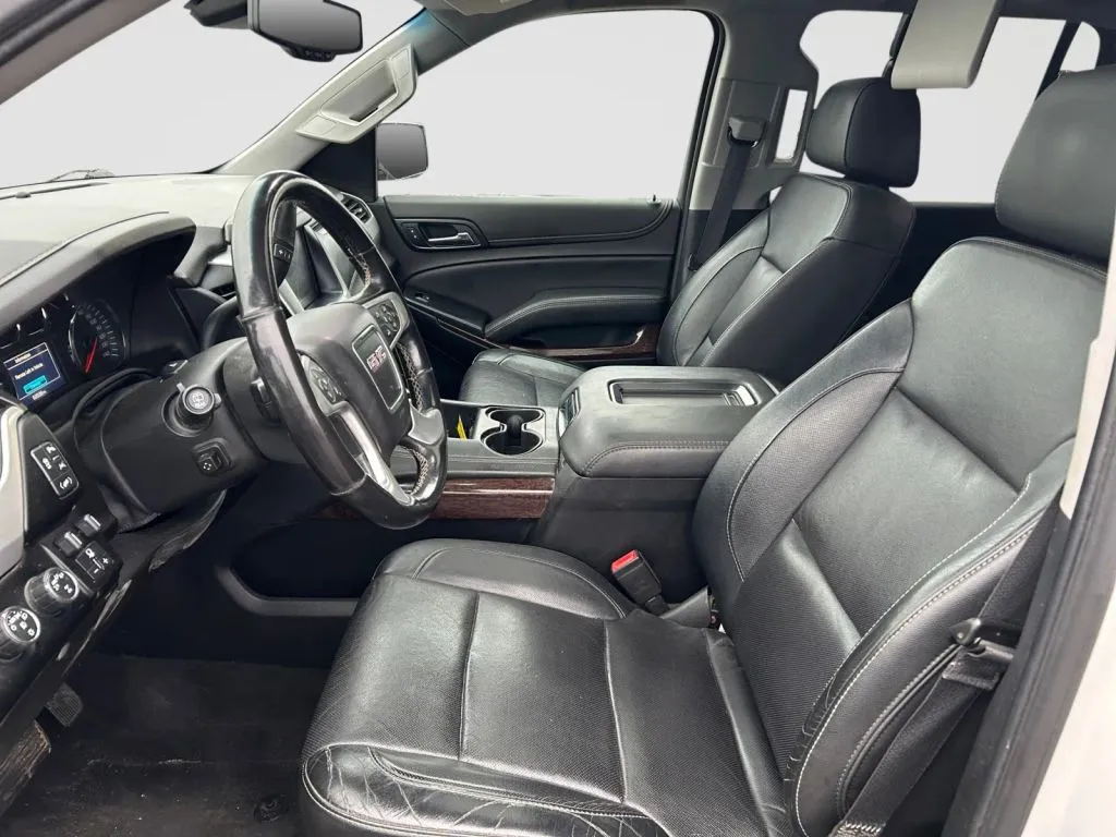 GMC Yukon photo 10