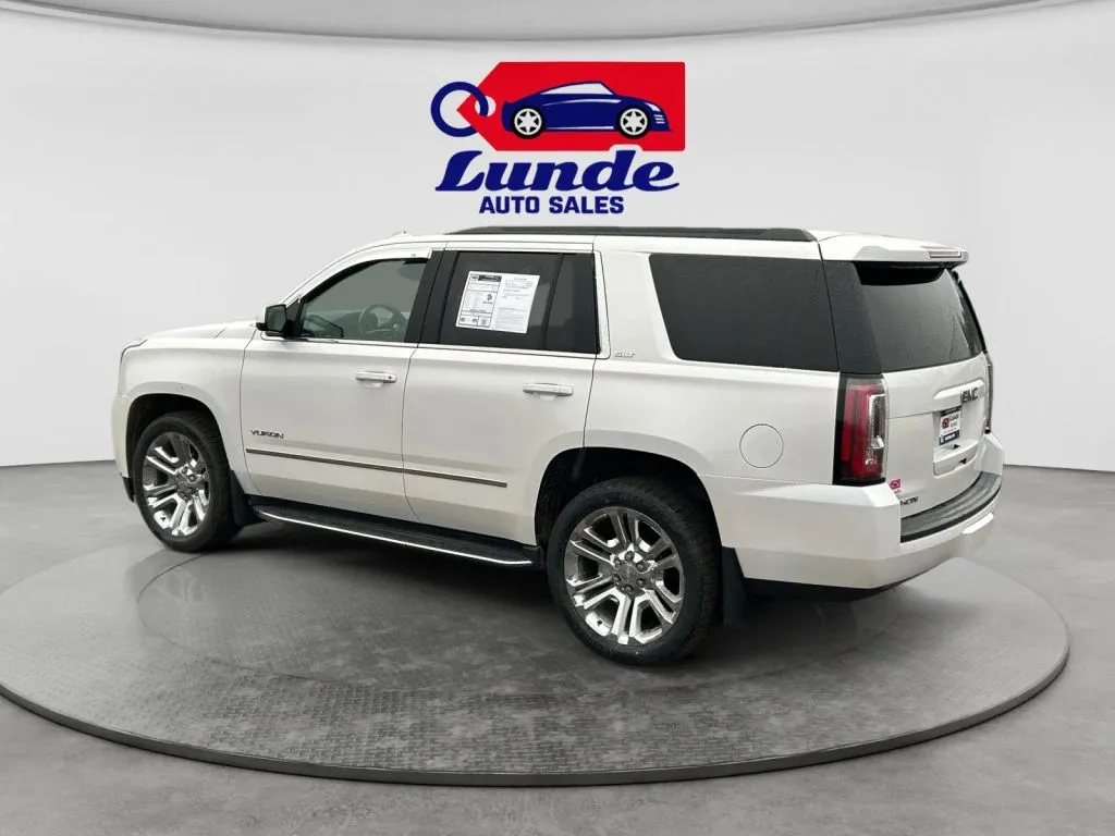 GMC Yukon photo 3
