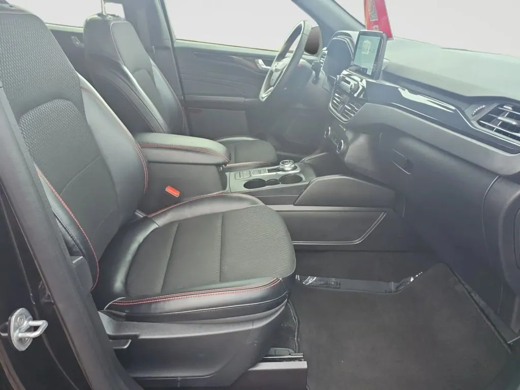 Ford Escape photo 15