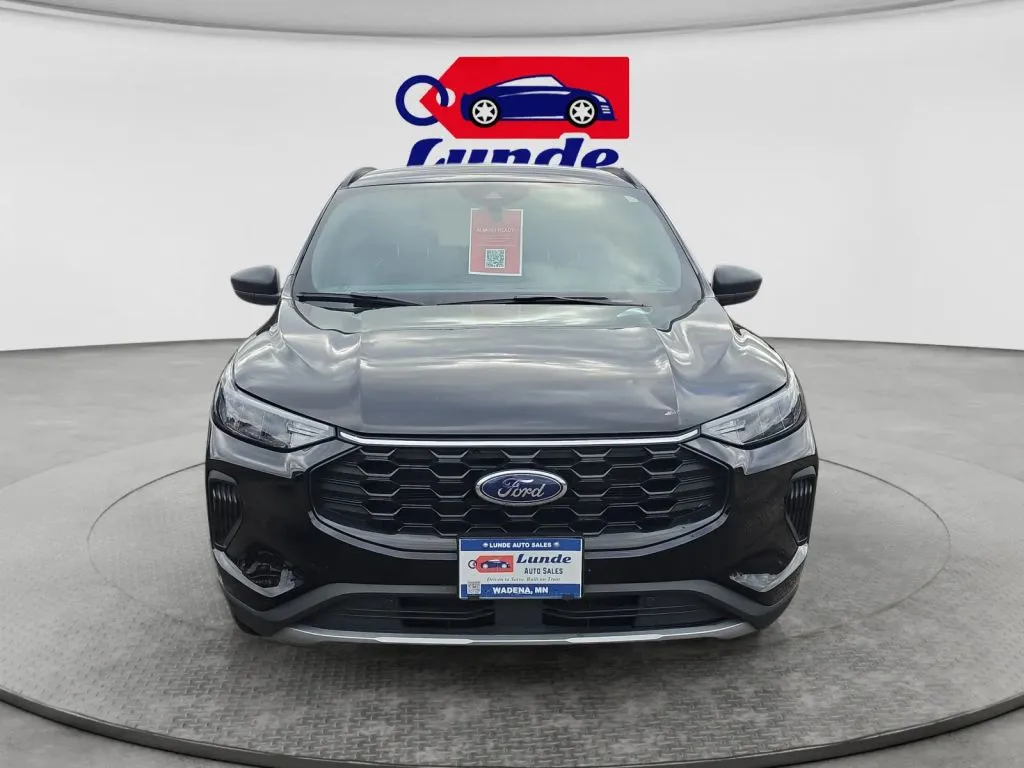 Ford Escape photo 8