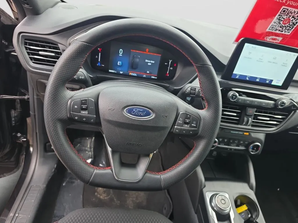 Ford Escape photo 11