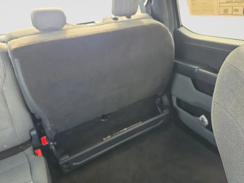 Ford F-150 photo 18