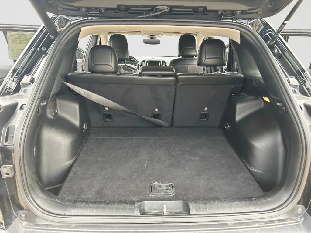 Jeep Cherokee photo 19