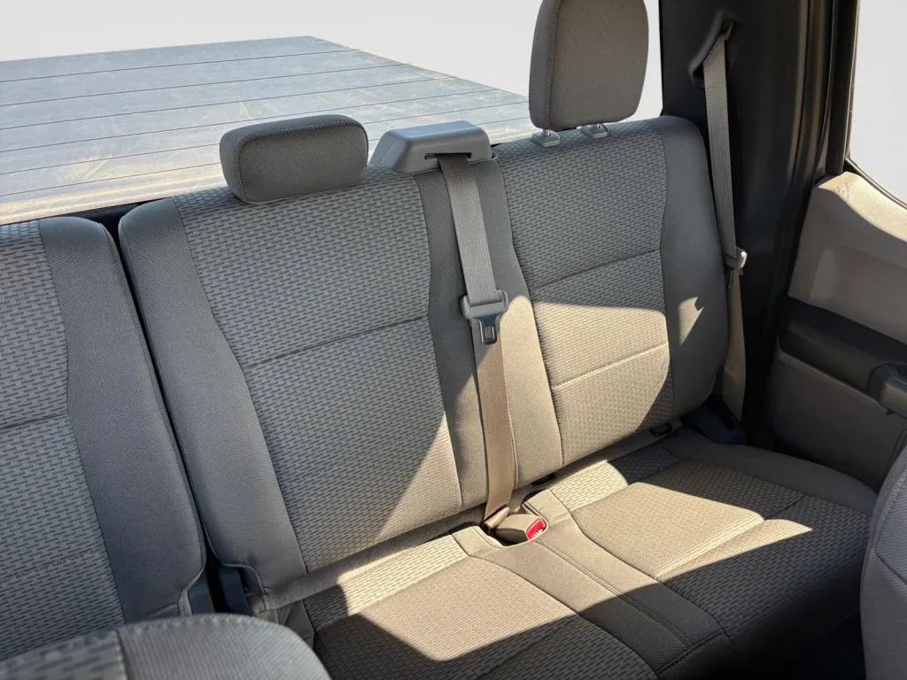 Ford F-150 photo 18