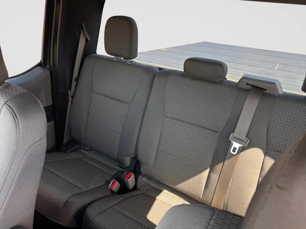 Ford F-150 photo 13