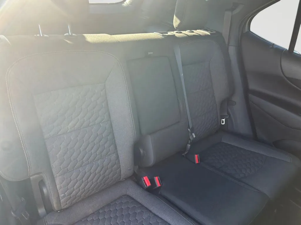 Chevrolet Equinox photo 18