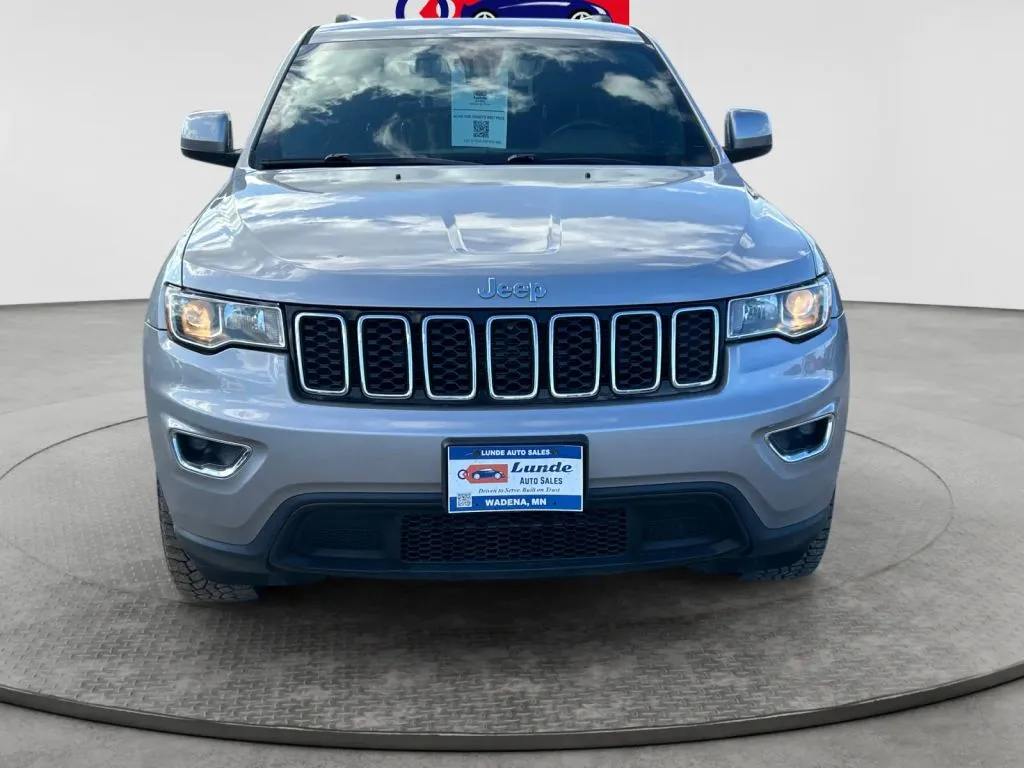 Jeep Grand Cherokee photo 8
