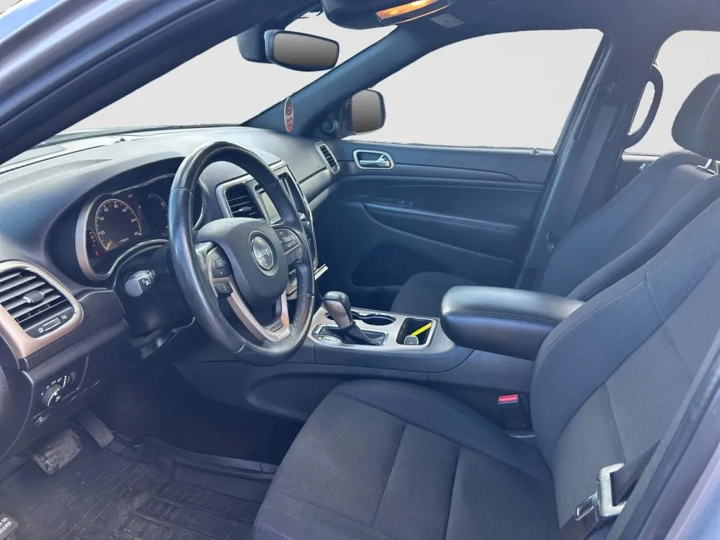 Jeep Grand Cherokee photo 10